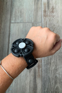 Black Pop Bracelet with Spinner!